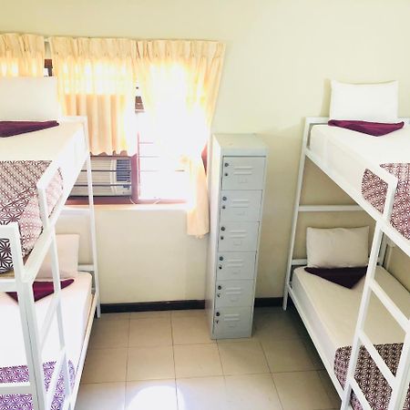 Trip "N" Chill Hostels Colombo Airport Катунаяка Экстерьер фото